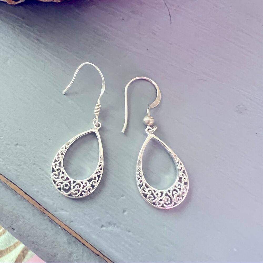 925 Sterling Silver Ahm Earrings